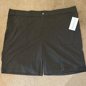 Athleta Trekkie Bermuda shorts